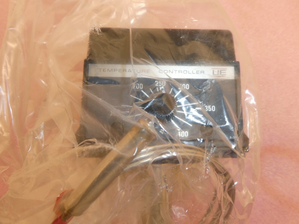 UNITED ELECTRIC E300 TEMPERATURE CONTROLLER