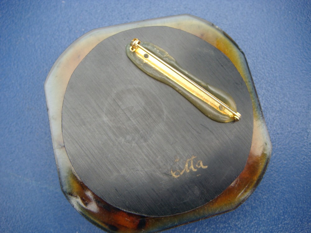 VINTAGE MULT-TIER BROOCH COPPER CAMEO SIGNED ETTA