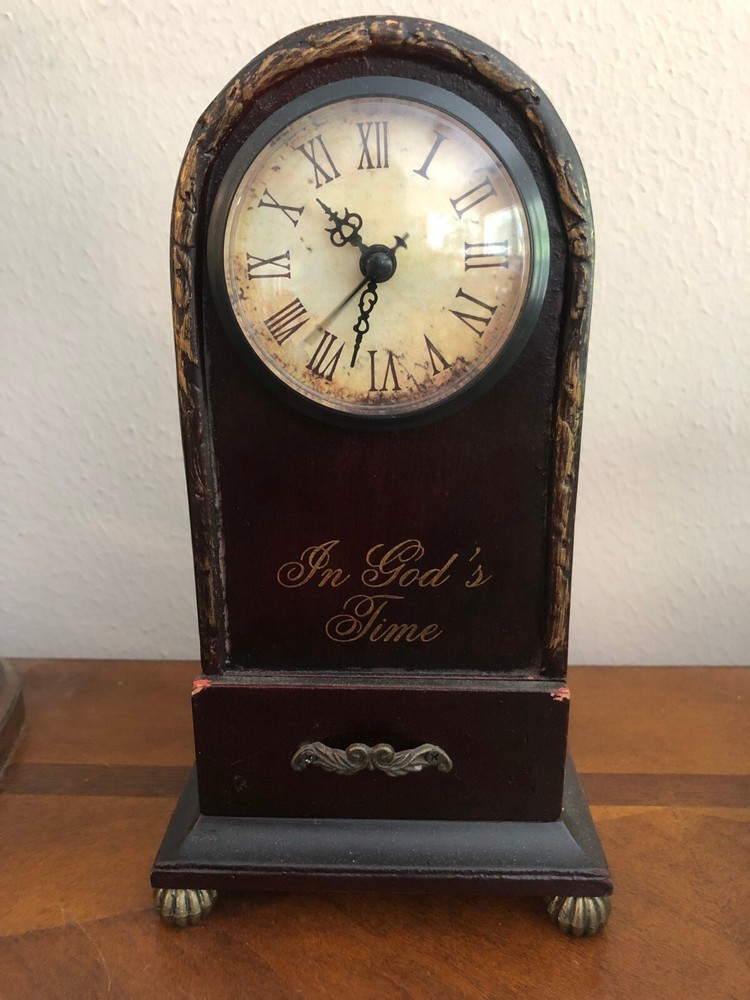 QUARTZ WOOD SHELF CLOCK