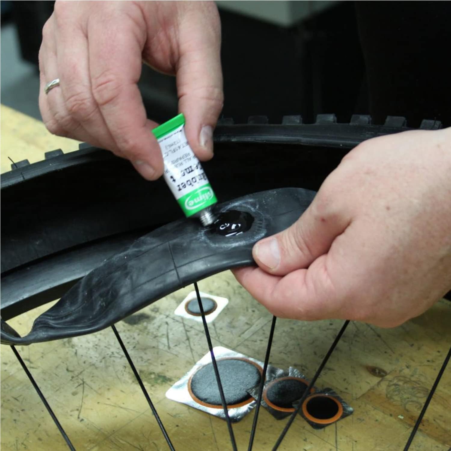 Slime Seven Piece Bike Inner Tube Patch Kit - 1022-A