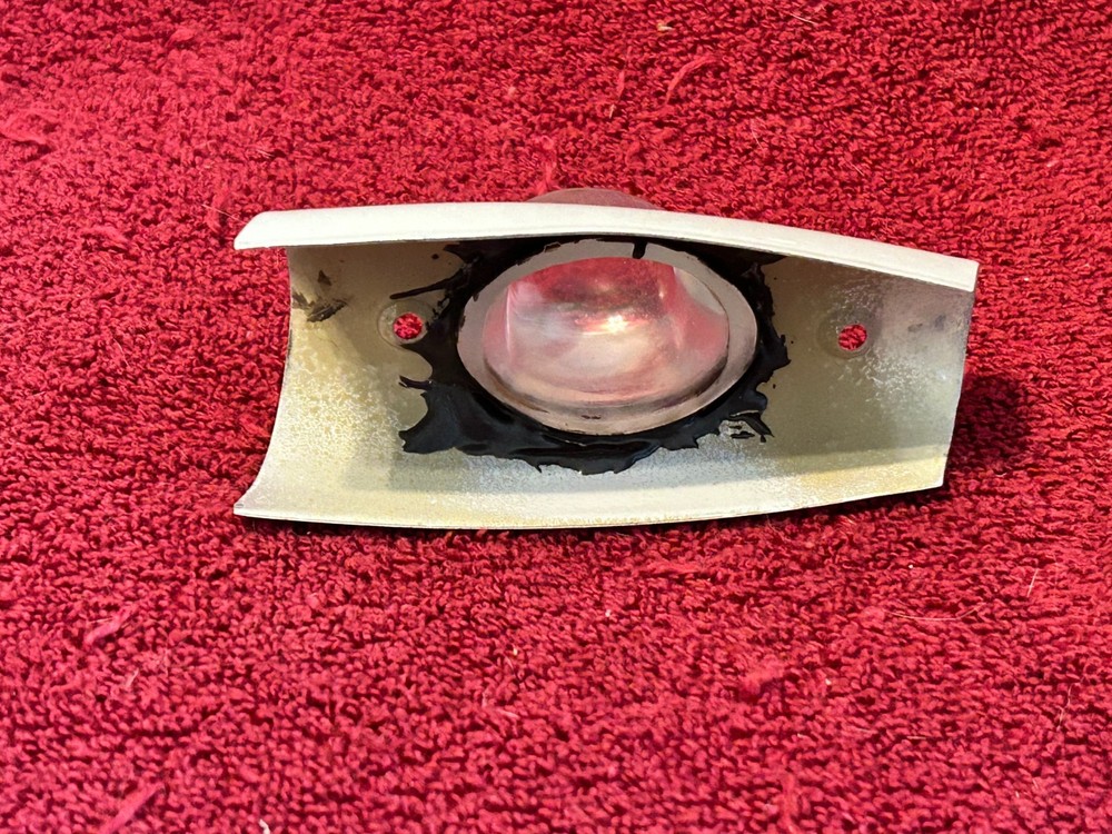 LENS AND SHIELD FOR AIRCRAFT NAVIGATION POSITION LIGHT