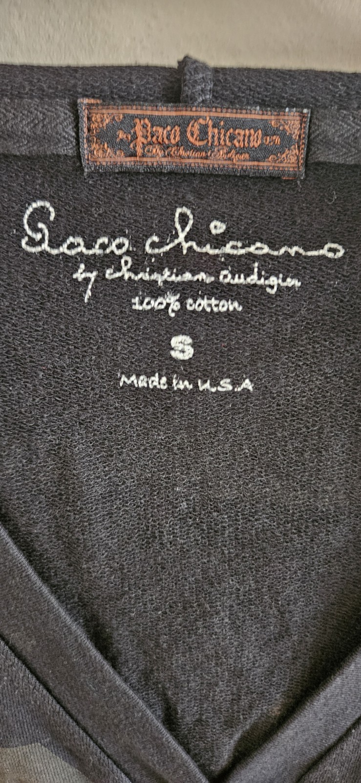 Paco Chicano by Christian Audigier V-Neck Hoodie Angel Floral Black L