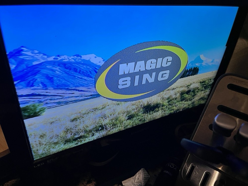 Enter Tech MagicSing Karaoke Microphone + Main Cable + Case + Wireless Mic *READ