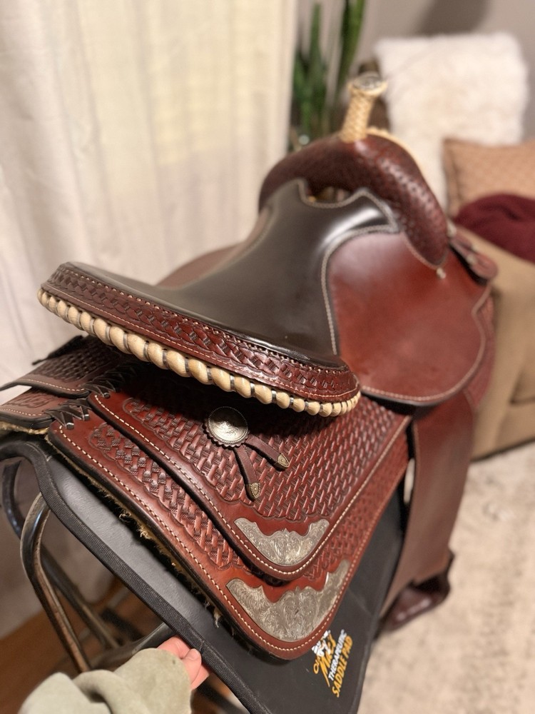 Custom Western Saddle (Fargo Silver)