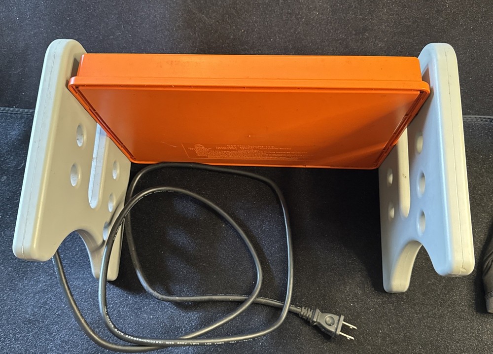 K&H Thermo-Poultry Brooder - Adjustable Height - Pre-owned - Tested - Very Good