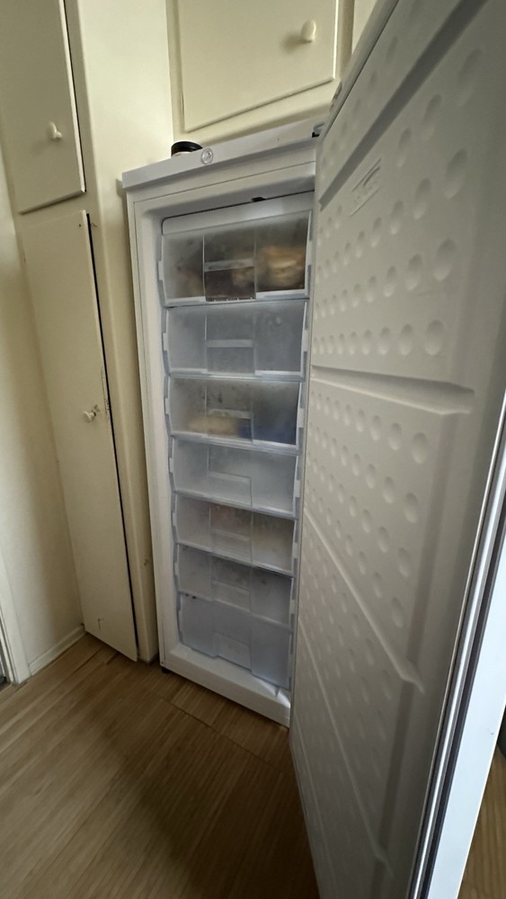 Hamilton Beach Upright Freezer