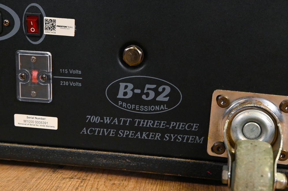 B-52 Matrix 1000 15" Active Subwoofer CG01UTF