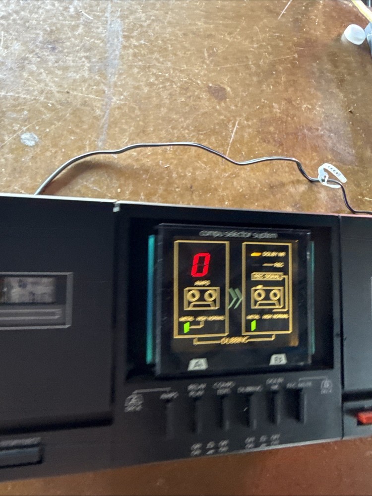 Sansui Stereo Double Cassette Deck D –99D Works