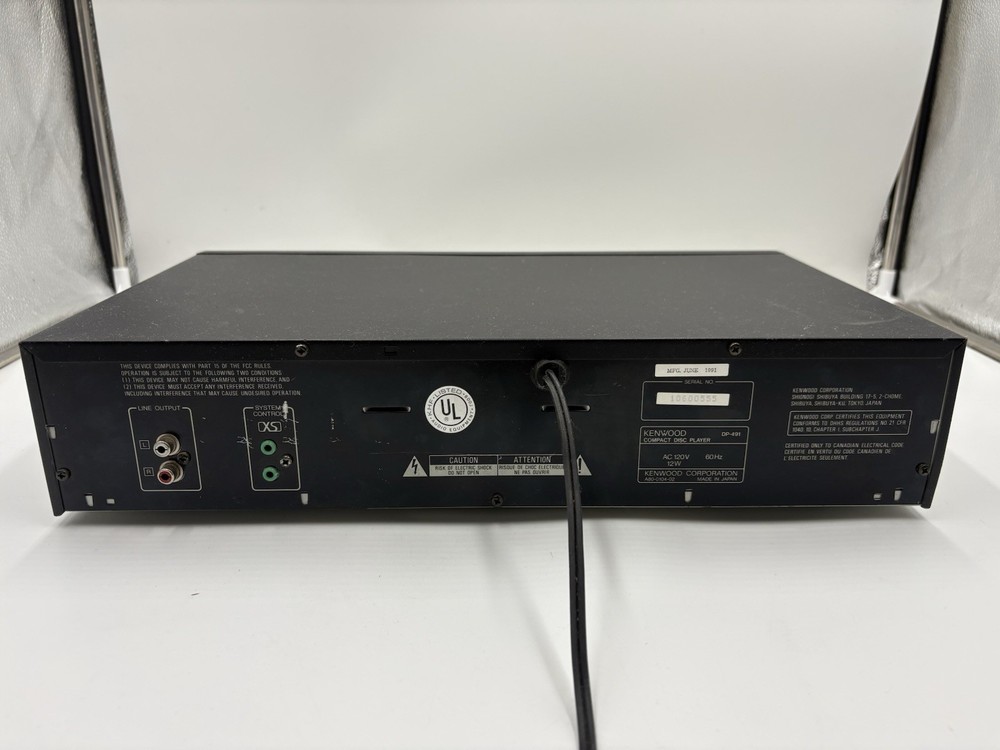 Kenwood DP-491 Single Deck Compact Disc CD Player - WORKS