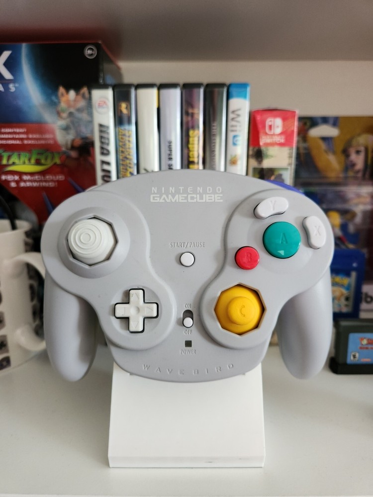 Nintendo GameCube WaveBird Controller Stand (3d printed)