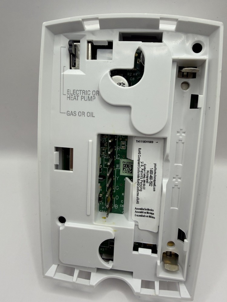 Honeywell PRO TH1110DV1009 Non-Programmable Thermostat