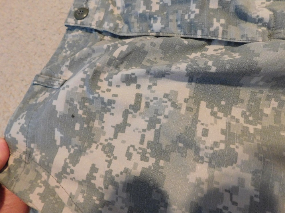 US ARMY ACU PANTS SIZE MEDIUM - LONG