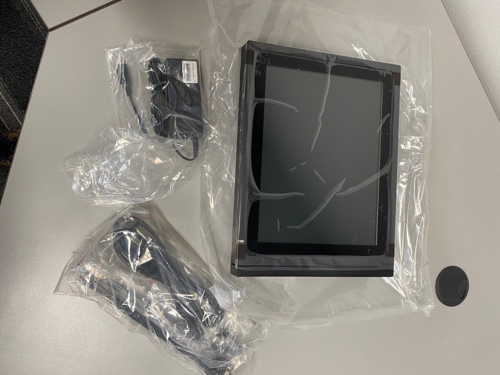 Touch Dynamic E442W1WN Saturn 12 J1900