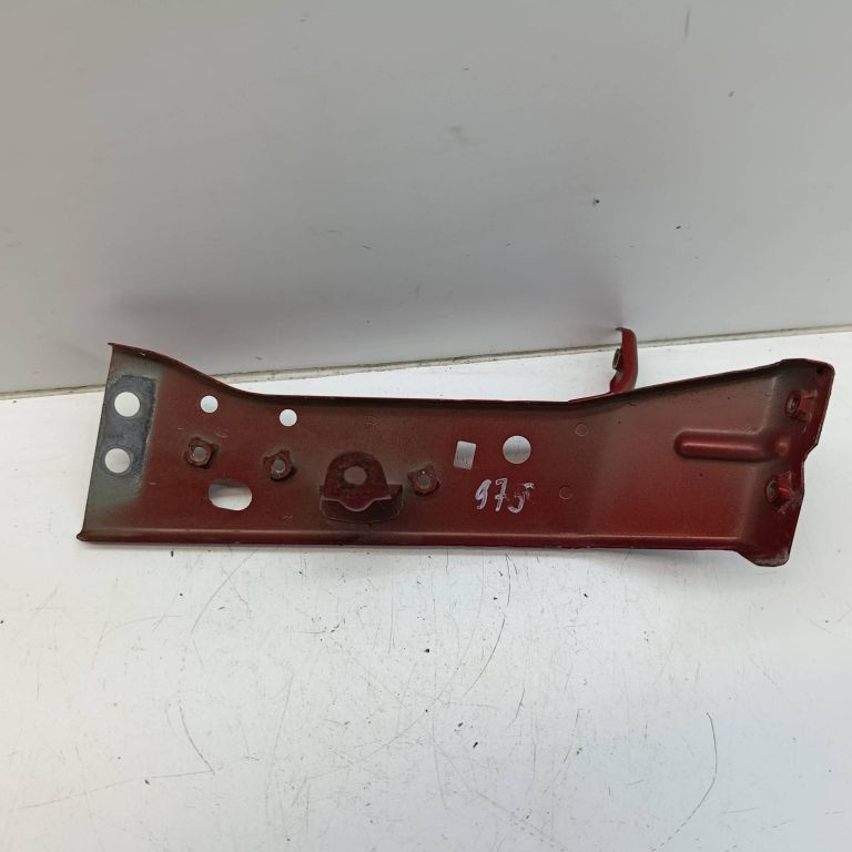 Mazda 3 Front Right Bracket Fender III 2014