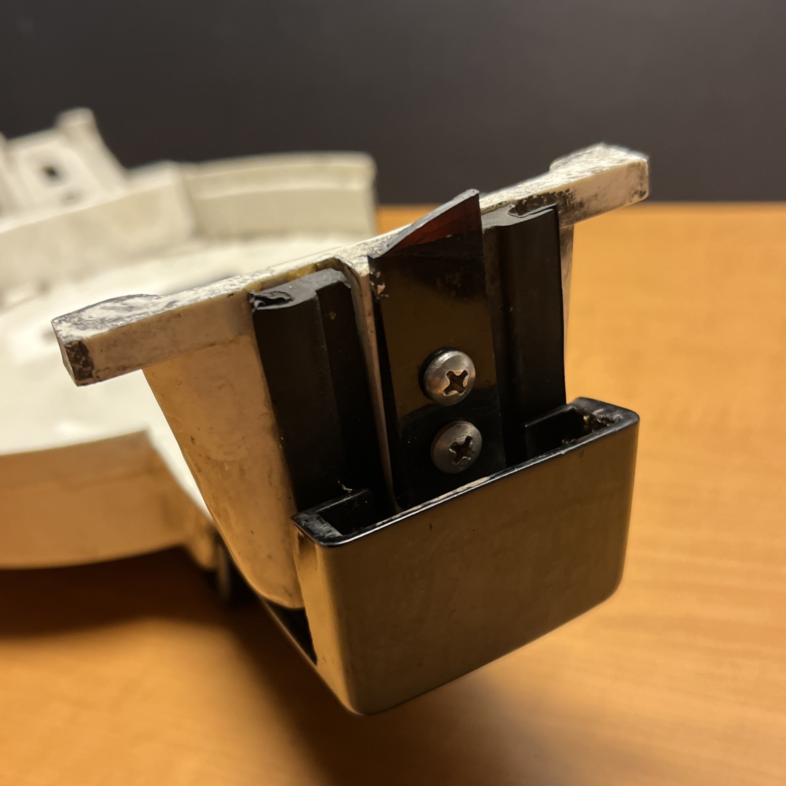 70 Hp Mercury Thunderbolt Outboard Motor Cowling & Flywheel Cover