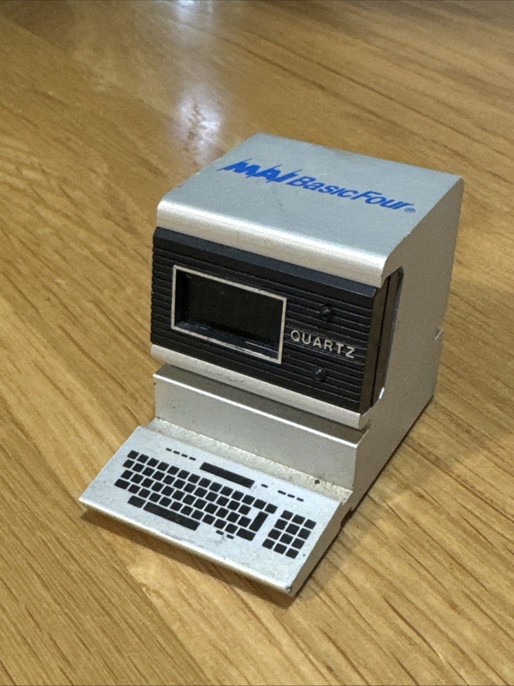 MAI/Basic Four Aluminum Computer Desk Clock (Untested) Vintage Advertising