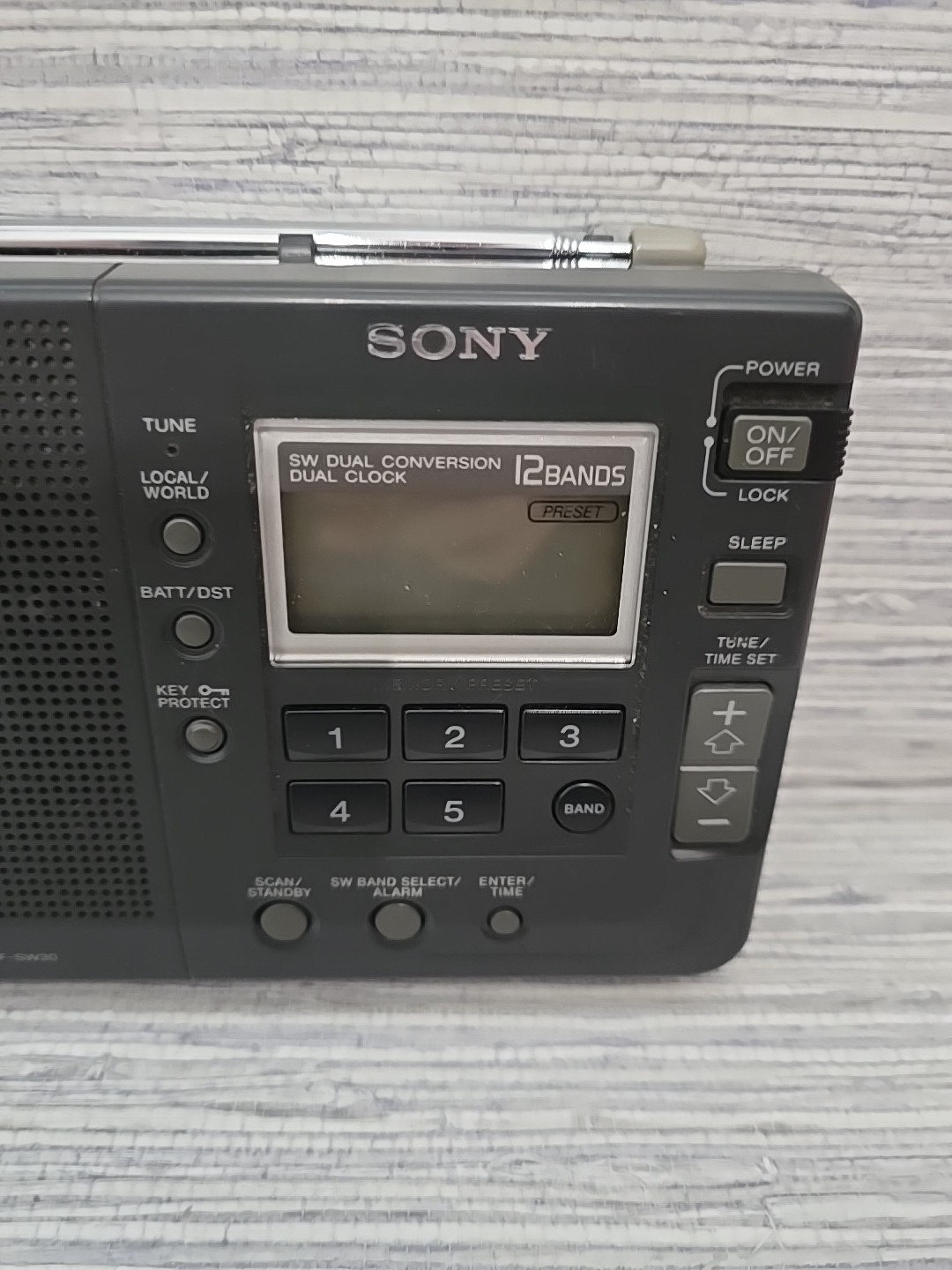 Sony ICF-SW30 FM Stereo SW/MW PLL Synthesized Receiver- Early Sony 12 Band Model
