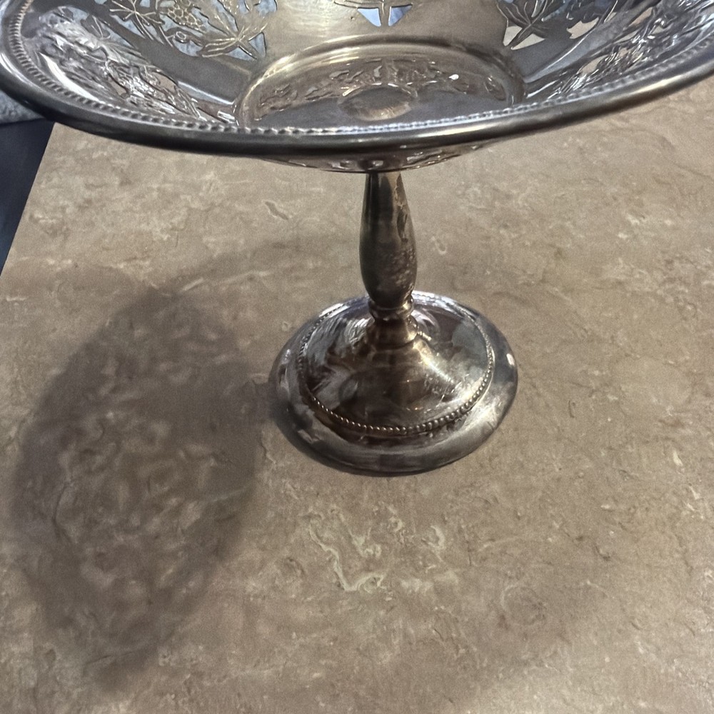 Sheffield EPC Silver Plated Compote Pedestal Dish Riser Grape Openwork 3961 VTG