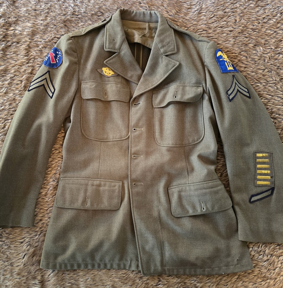 WW2 US Service Jacket, Amphibious Engineers and Pacific Command Corporal 3 YEARS