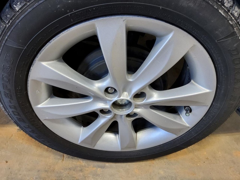 VERSA 2016 Battery Tray 546624