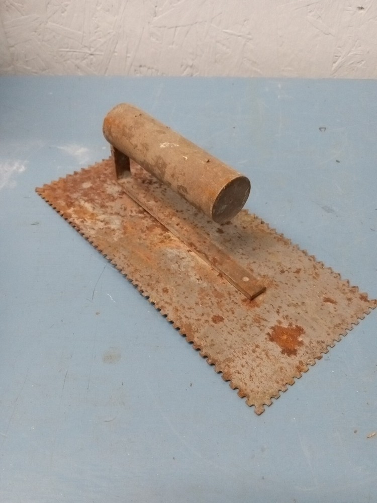 Unbranded Tile Trowel (LL)