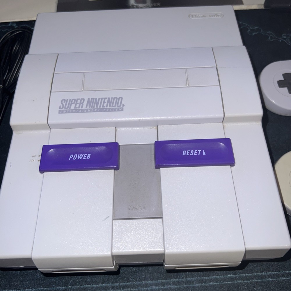 Super Nintendo SNES Original Console Everything Pictured Controller/Cables Works