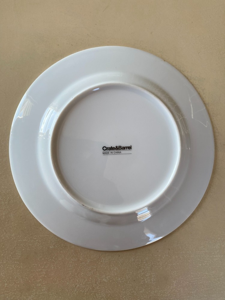 Crate & Barrel 8" Red Star / Striped White Plate- Nice!
