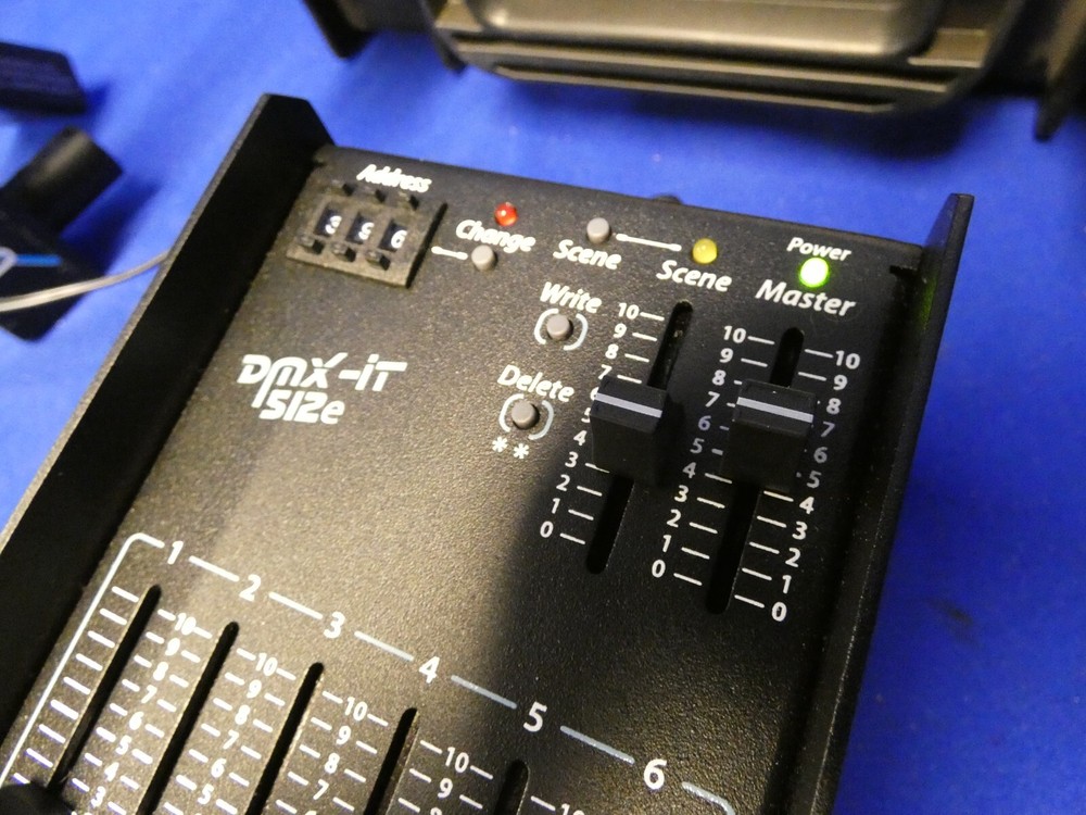 Rat Pac Cintenna AKS Wireless DMX System (incomplete missing RX unit)DMX-iT 512e