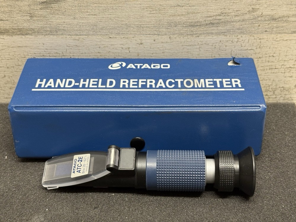 Atago ATC-2E Hand-Held Refractometer Pre owned Nice