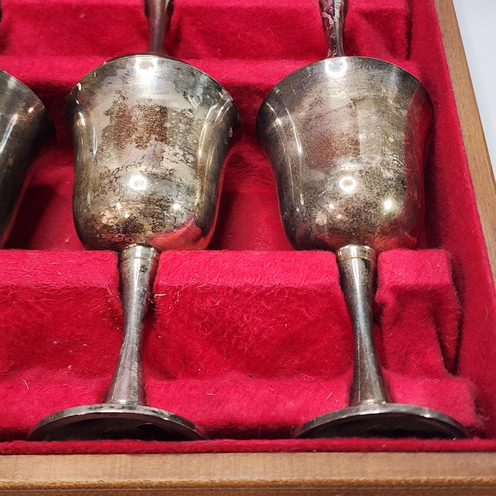 Set of 8 Vtg SALEM Portugal Silverplate water/wine Chalices/Goblets, 6.75" Case