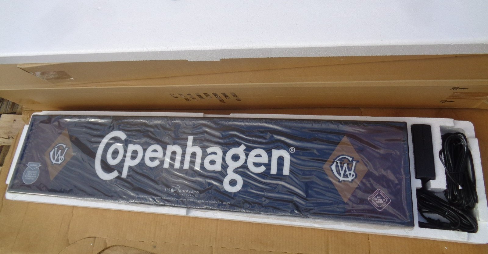 COPENHAGEN CHEWING TABACCO LIGHT UP SIGN - ORIGINAL - 34 X 7.5 BRAND NEW COOL