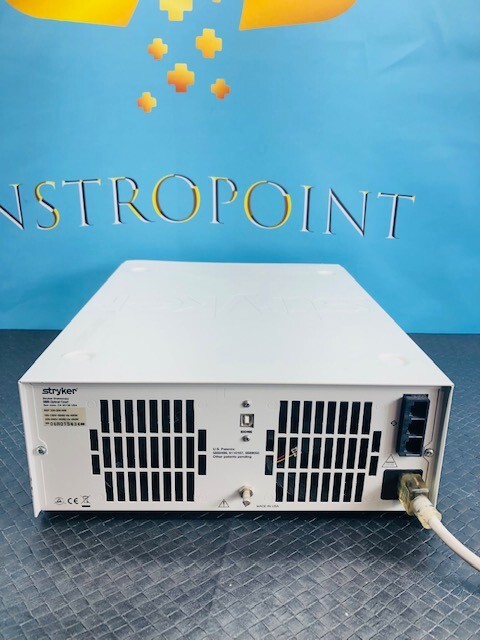 Stryker X8000 Xenon Light Source Endoscopic (B976)