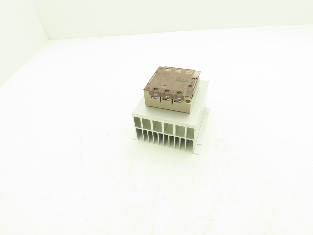 Omron G3PE-235B-3 Solid State Contactor Relay for 3-phase Heater