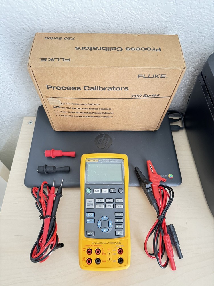 FLUKE 725 MULTIFUNCTION PROCESS CALIBRATOR W / FACTORY BOX -EXCELLENT CONDITION