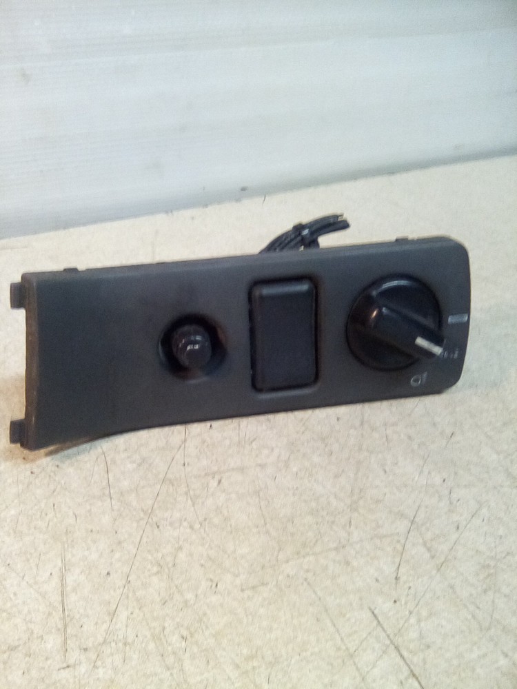 Volvo VNL 3980808 Light Switch Panel
