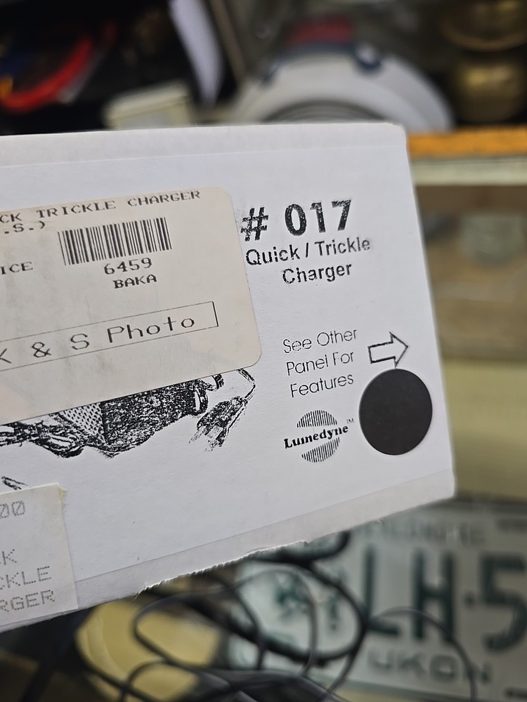 Lumedyne Quick Trickle Charger #017 New Open Box