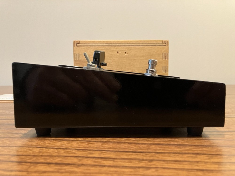 Electro Harmonix Sovtek Small Stone Phaser Shifter Effects Pedal Red Black W/Box