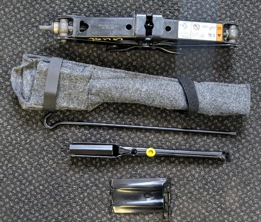 2007 MERCURY MOUNTAINEER JACK AND TOOL KIT