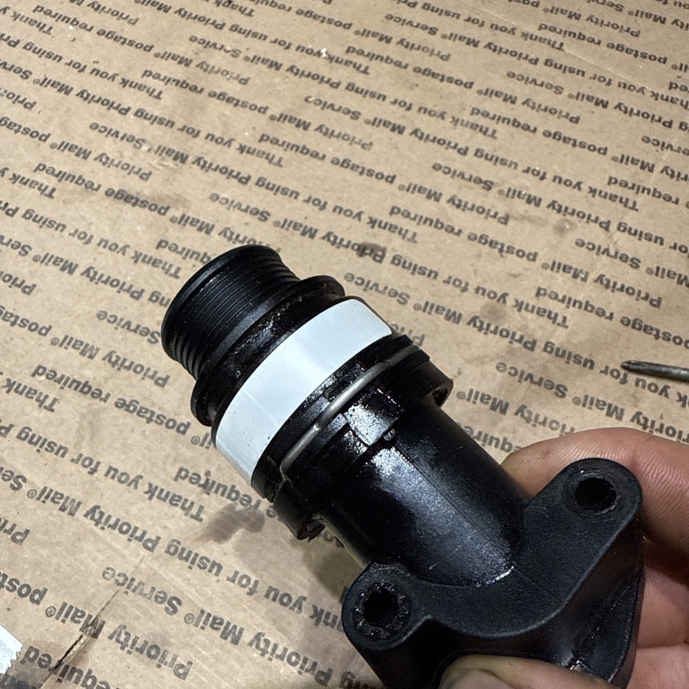 Mercruiser bravo water intake connector