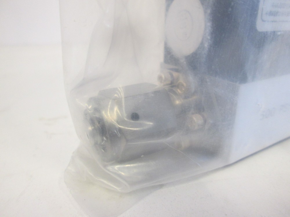 Unit Instruments, UFC-1160, Mass Flow Controller, 2 SLM, HCL, Used