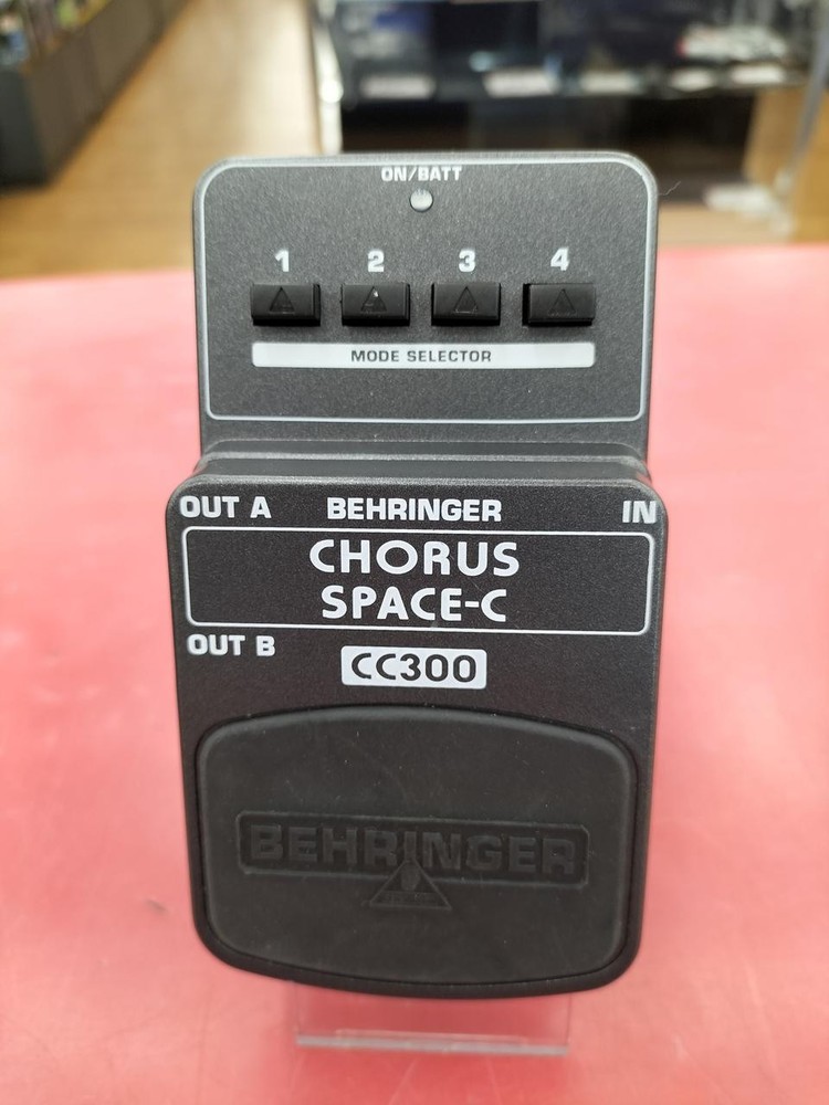 Behringer CC300 Chorus Pedal Used Guitar Effects Processor