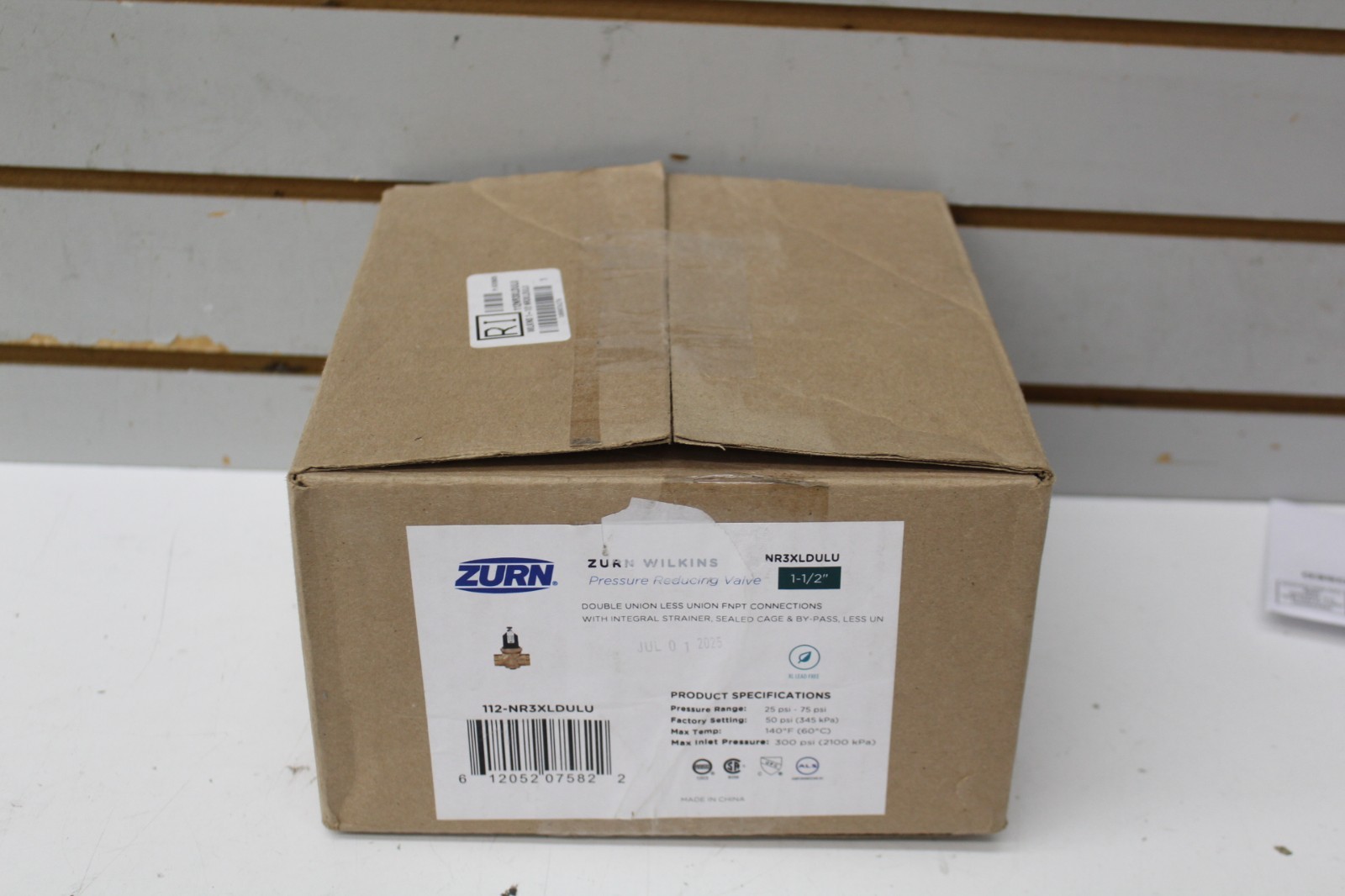 Zurn 112-NR3XLDULU 1-1/2 in. NR3XL Pressure Reducing Valve Female x Female NEW