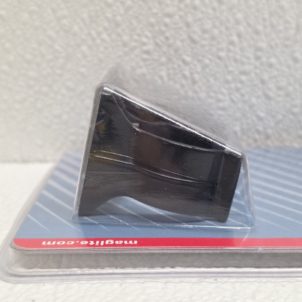 Maglite Black Universal Mounting Brackets for C-Cell Flashlight