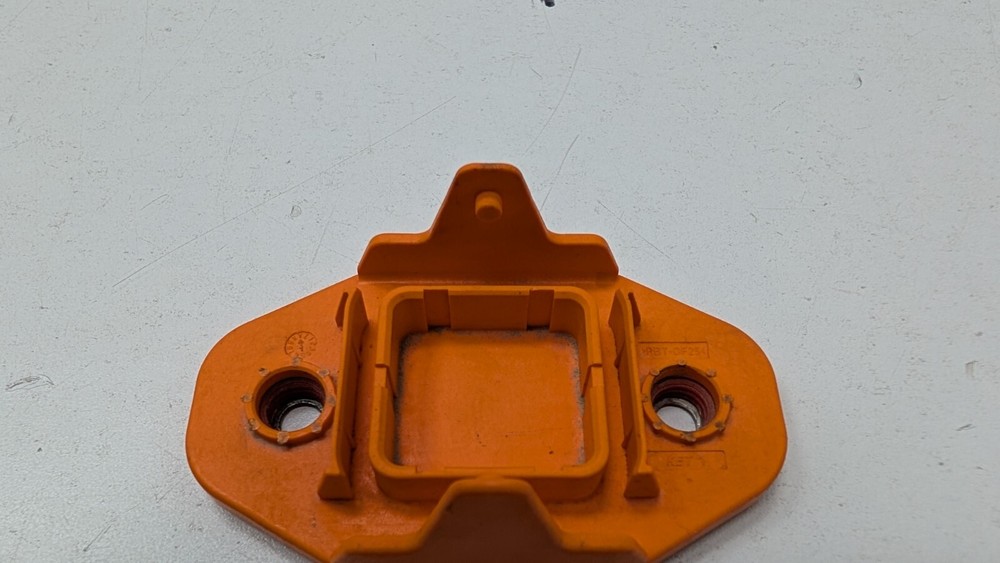 Tesla Model 3/Y Main Battery Coever Plug 1109535-00-D OEM
