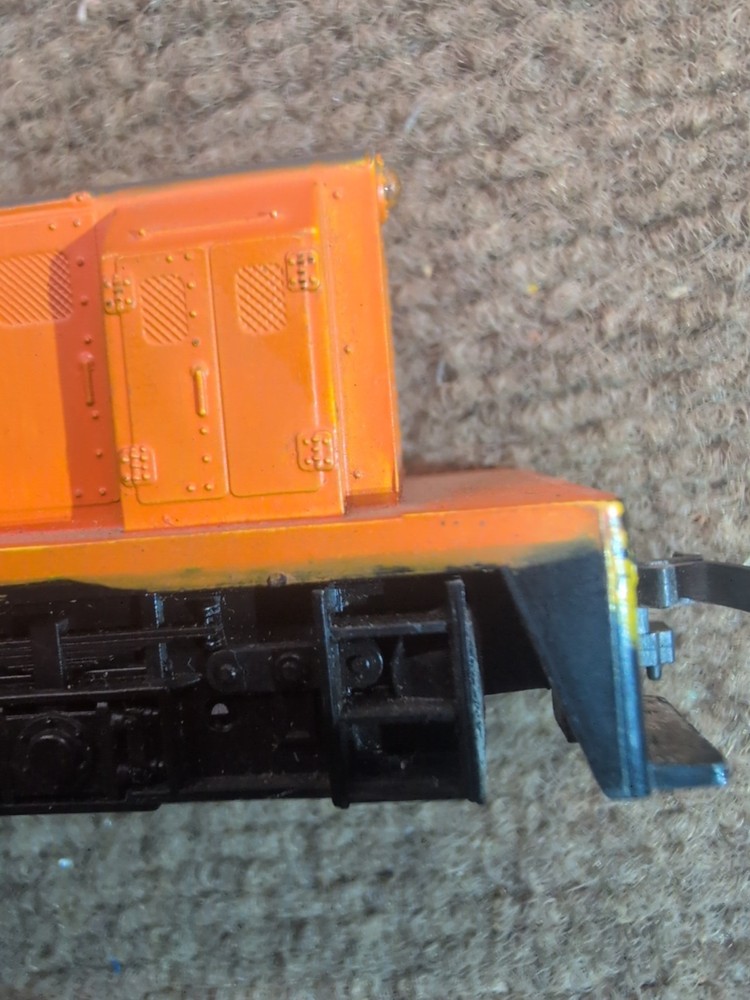 HO Scale Train Engine - Union Pacific 720 Switcher-tested runs