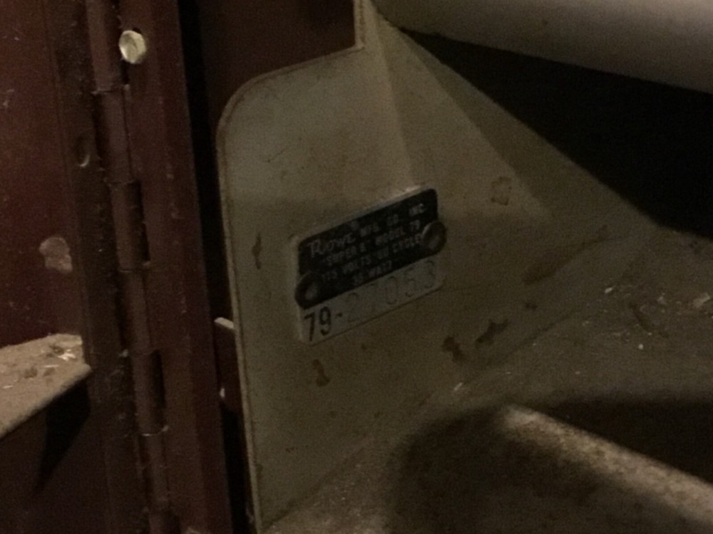 Antique cigarette machine