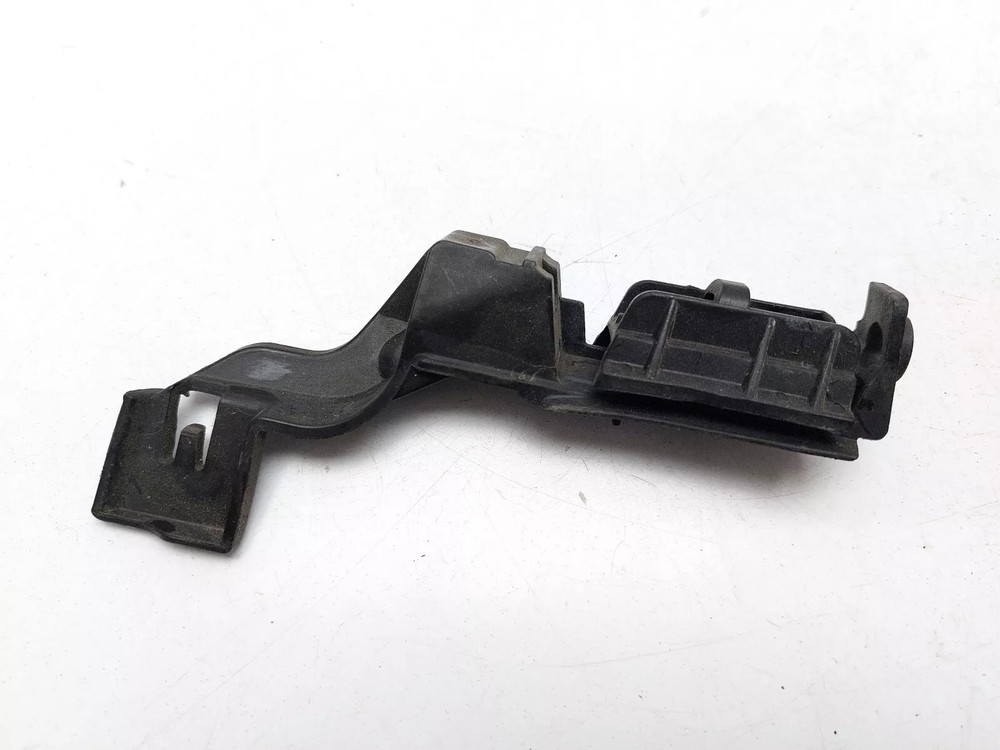 AUDI A4 B8.5 2014 REAR BUMPER MOUNT BRACKET SUPPORT RIGHT DRIVER SIDE OFFSIDE