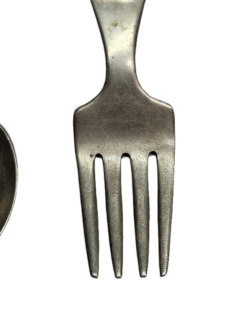 Vintage WINTHROP Silverplate Child's Nursery Flatware Set-Embossed Puppy Dogs