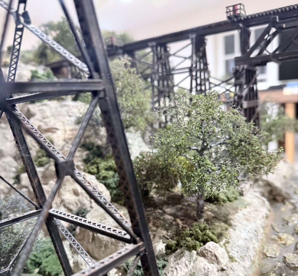 Two Model Railroad Scenery Diorama & Foreground Quality Trees