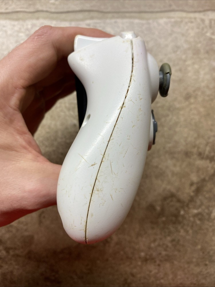 Official Microsoft Xbox 360 White Wireless Controller OEM w/THUMB COVERS!